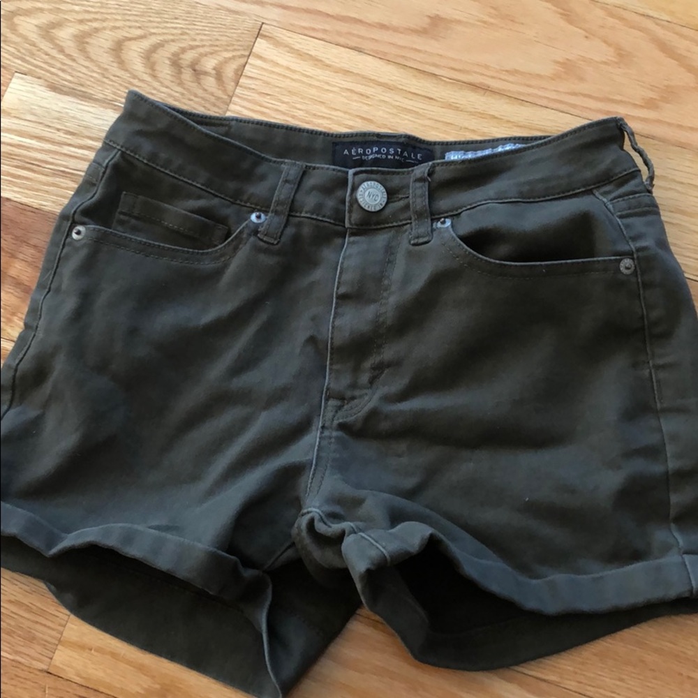 have never been worn. brand new, size 0.very comfy